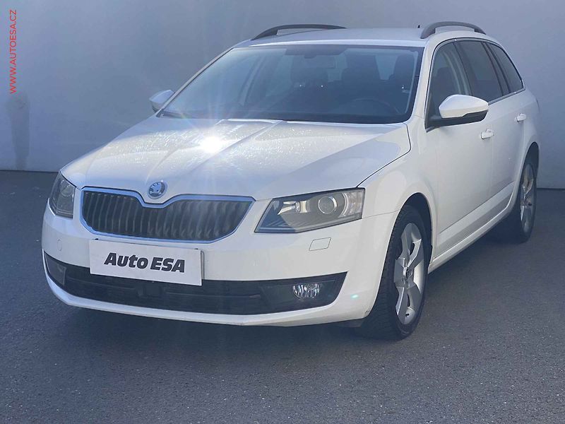 Škoda Octavia (2015) 2.0 TDi, Elegance, DSG - fotka 3 z 19