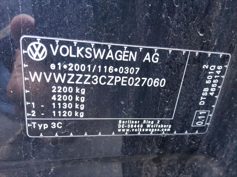 Volkswagen Passat 2,0 TAŽNÉ,KAMERA - fotka 8 z 8
