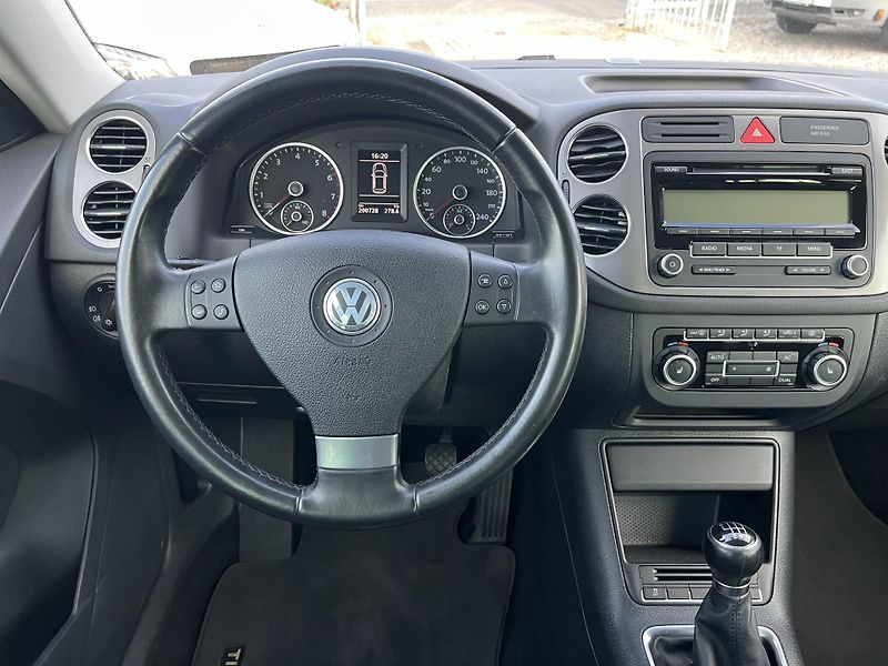 Volkswagen Tiguan (2009) 2.0 TSI 147KW 4x4  - fotka 12 z 21
