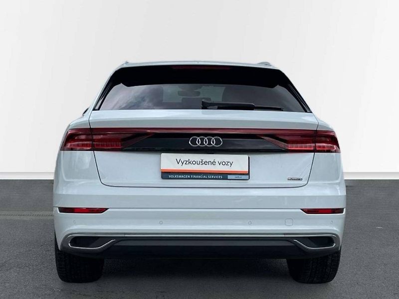 Audi Q8 (2023) 3.0 50 TDI quattro tiptronic - fotka 10 z 20