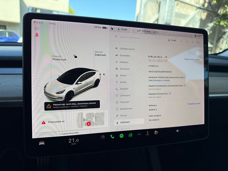 Tesla Model 3 Performance 82 kWh - fotka 23 z 37