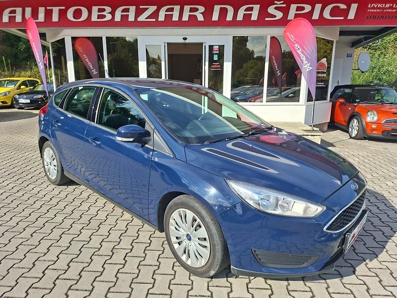 Ford Focus (2016) 1.0EB 74kW TREND -NOVÉ V ČR - fotka 2 z 26