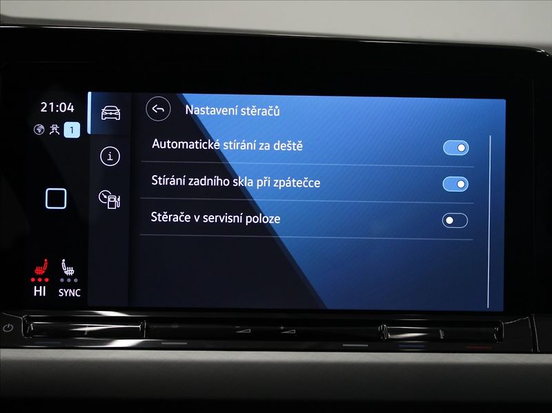 Volkswagen Golf 1,0 TSi 81kW Life ČR 73tkm. - fotka 11 z 18