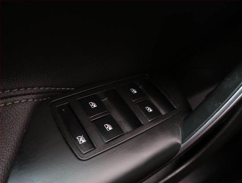 Opel Insignia (2015) 2.0 BiTurbo CDTI, Automat - fotka 19 z 23