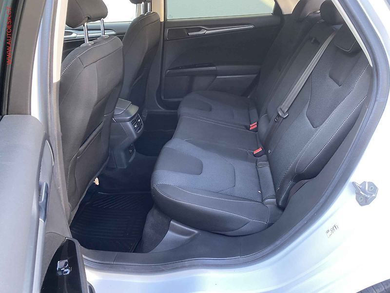 Ford Mondeo (2016) 1.5EB, Titanium, navi - fotka 10 z 18