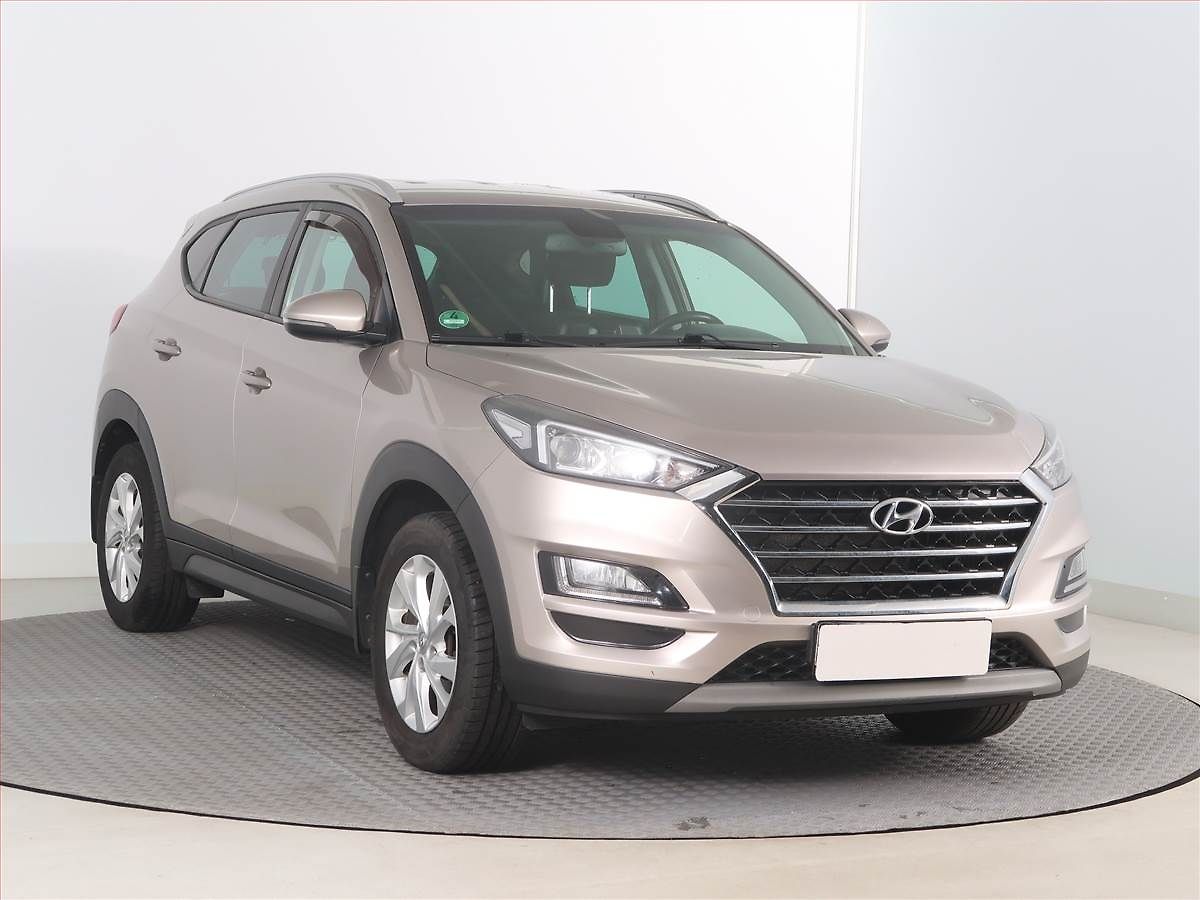 Hyundai Tucson 1.6 T-GDI, ČR,1.maj
