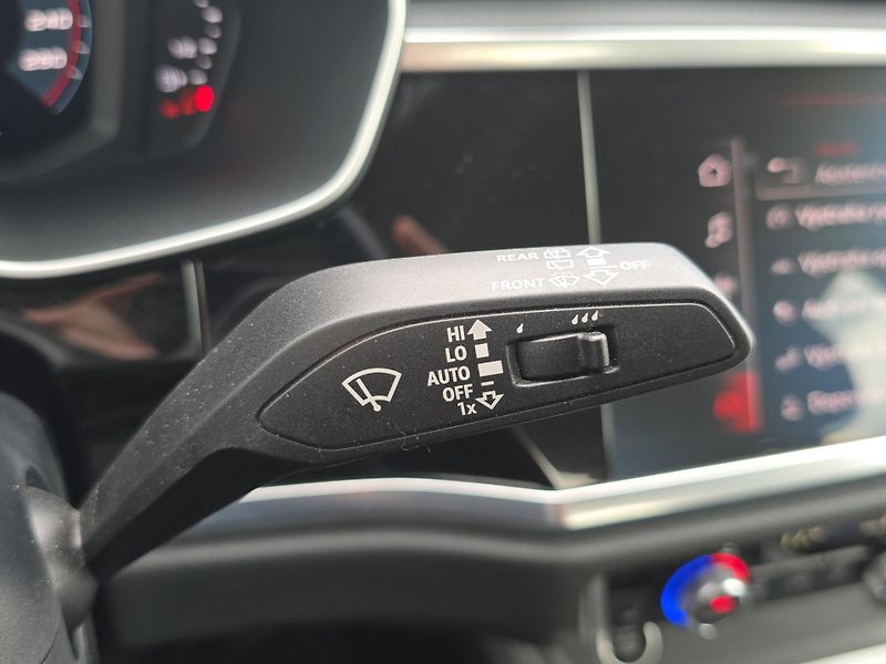 Audi Q3 (2021) S-Line 1.5 TFSi 110kw, ČR - fotka 15 z 26