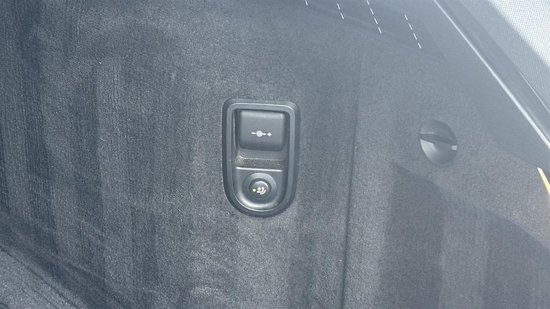 BMW Řada 5 530xd Touring Mpaket ČR DPH - fotka 15 z 17
