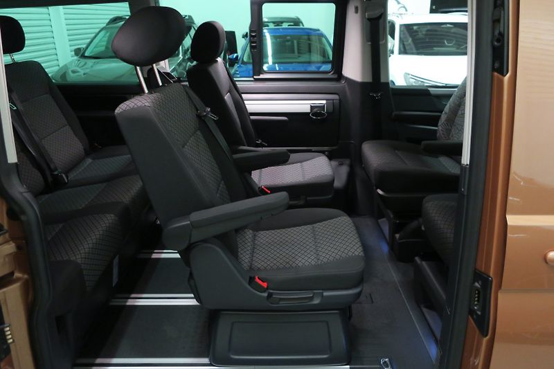 Volkswagen California (2023) 2.0TDI 110 kW Beach Tour LED - fotka 37 z 50