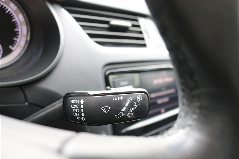 Škoda Octavia 1,0 85KW,ČR, 62000km - fotka 16 z 36