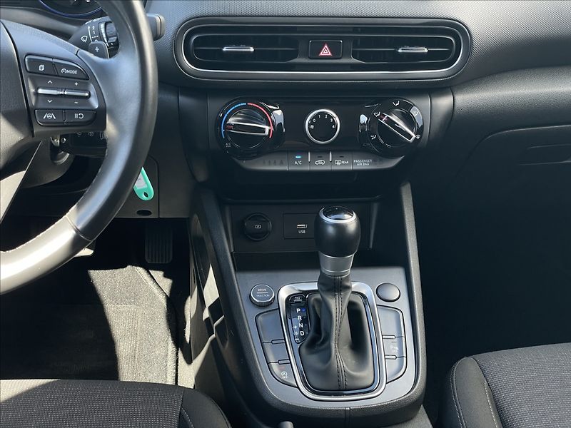 Hyundai Kona 1,0 T-GDI DCT Comfort PDC - fotka 10 z 21