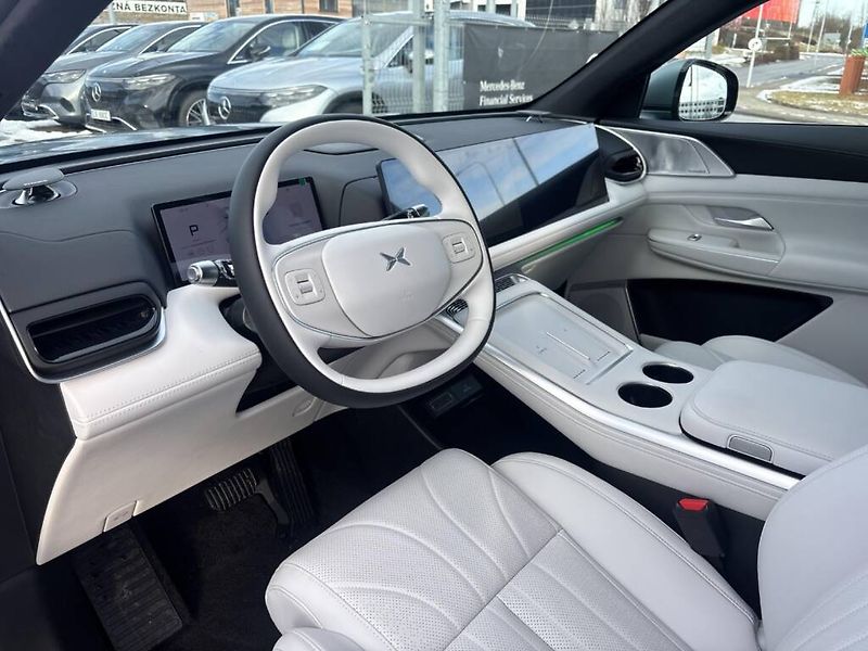 Xpeng G9 (2026) AWD Performance Pro - fotka 10 z 15
