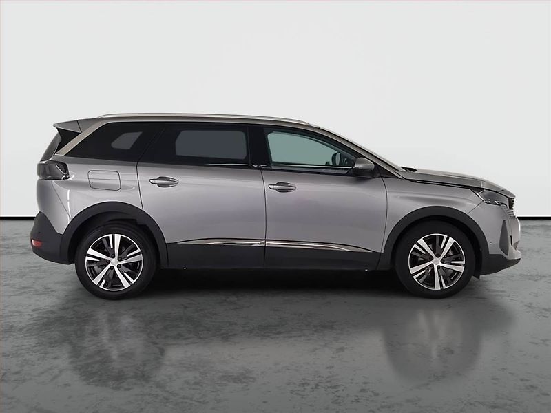 Peugeot 5008 (2021) PureTech 130 - fotka 6 z 23