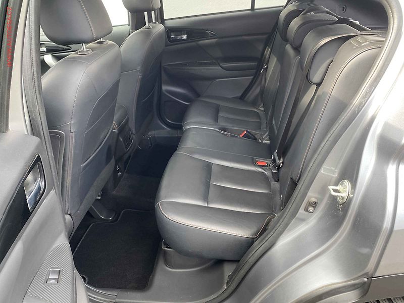 Mitsubishi Eclipse Cross (2020) 1.5T-MiVEC, Instyle, AT - fotka 10 z 18