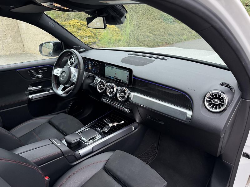 Mercedes-Benz GLB 250 165kW 4MATIC AMG LINE  - fotka 16 z 25