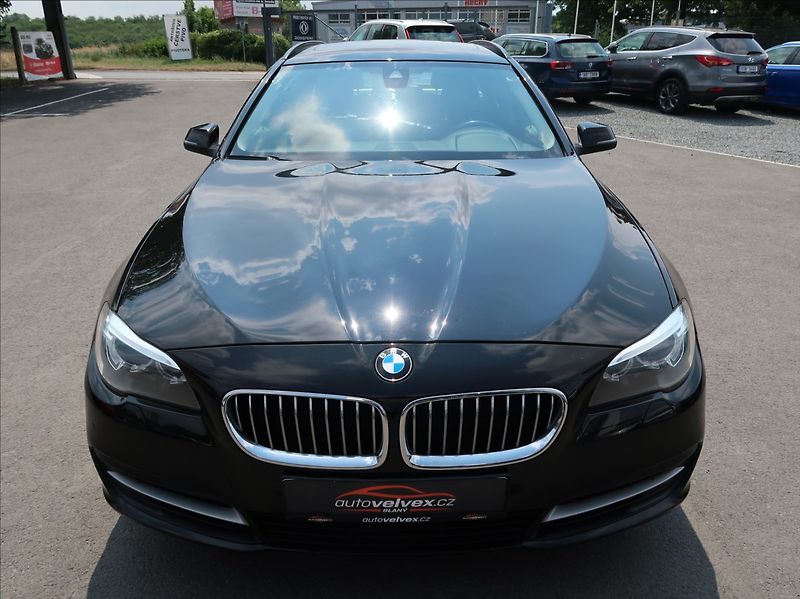 BMW Řada 5 2,0 525d,xDrive,Navi,tažné,DPH - fotka 7 z 27
