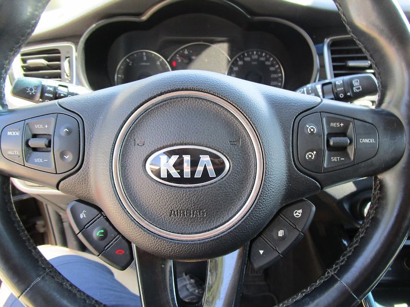 Kia Carens 1,7crdi-100KW-KOUPENA V ČR - fotka 13 z 18