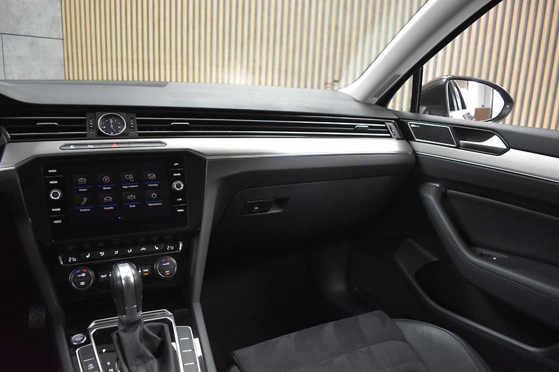 Volkswagen Passat 2.0 TDI 110*DSG* REZERVACE - fotka 9 z 43