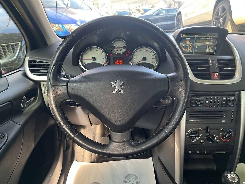 Peugeot 207 1.6i 80KW/2007/PANORAMA-KŮŽE - fotka 21 z 51