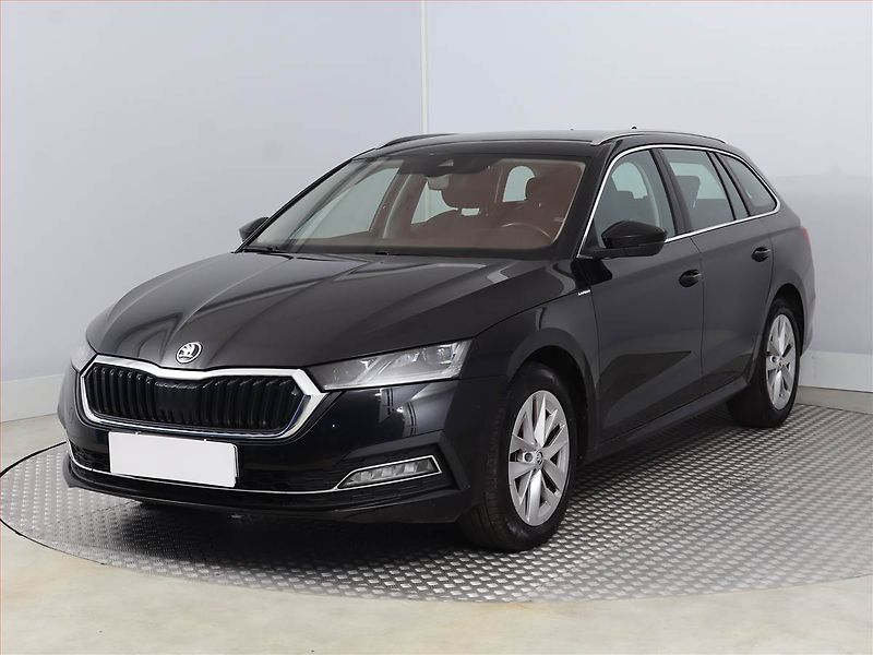 Škoda Octavia (2024) 2.0 TDI - fotka 2 z 19