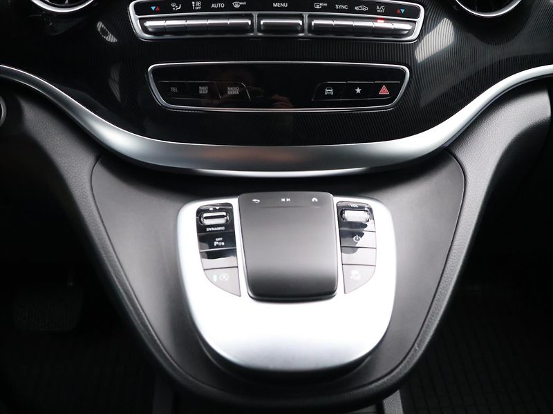 Mercedes-Benz Třídy V 2,0 250d 140kW L Exclusive CZ - fotka 23 z 32