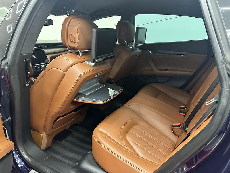 Maserati Quattroporte (2020) SQ4 GranLusso*360*TV*STOLKY - fotka 12 z 18