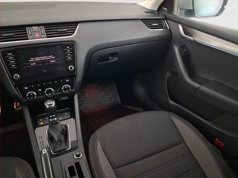 Škoda Octavia (2018) Scout 1.8 TSI, 4X4, Automat - fotka 8 z 23
