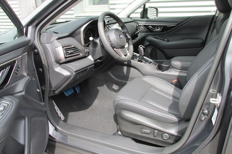 Subaru Outback (2025) 2,5i TOURING  MY25.5 - fotka 9 z 58