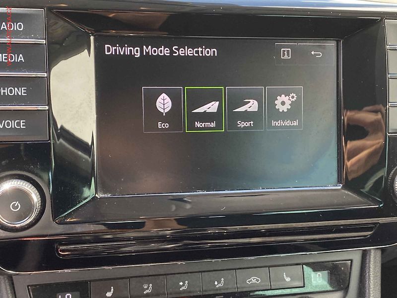 Škoda Superb (2016) 2.0 TDi - fotka 16 z 18