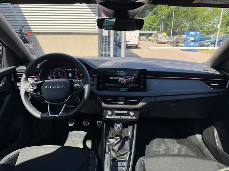 Škoda Scala Monte Carlo 1.0 TSI 85kw - fotka 5 z 28