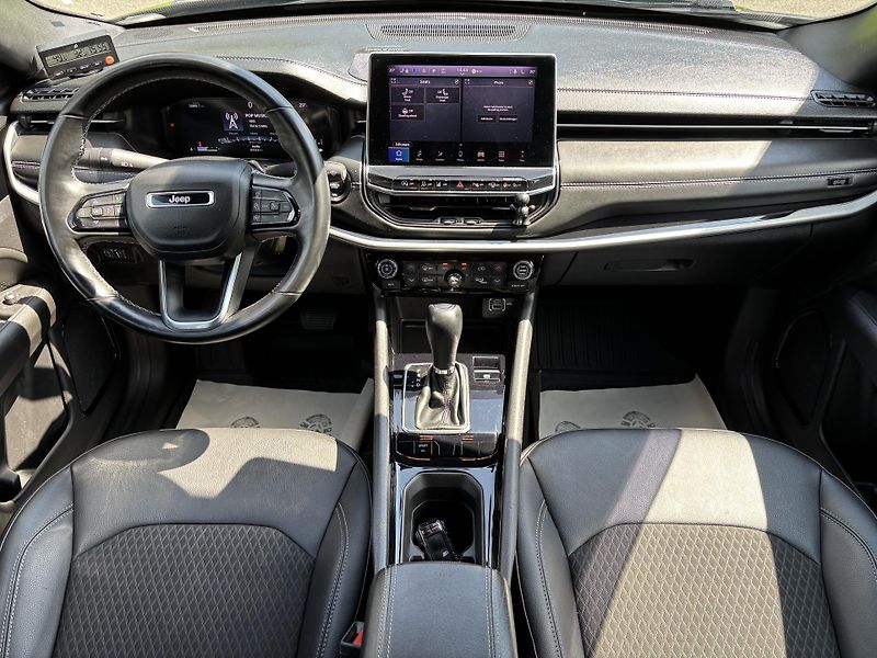 Jeep Compass (2022)  1.3 T-GDI Servis Knih 80th ČR - fotka 9 z 42
