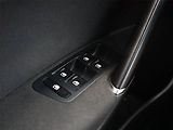 Volkswagen Golf (2018) 1.0 TSI, Tempomat - náhled 17