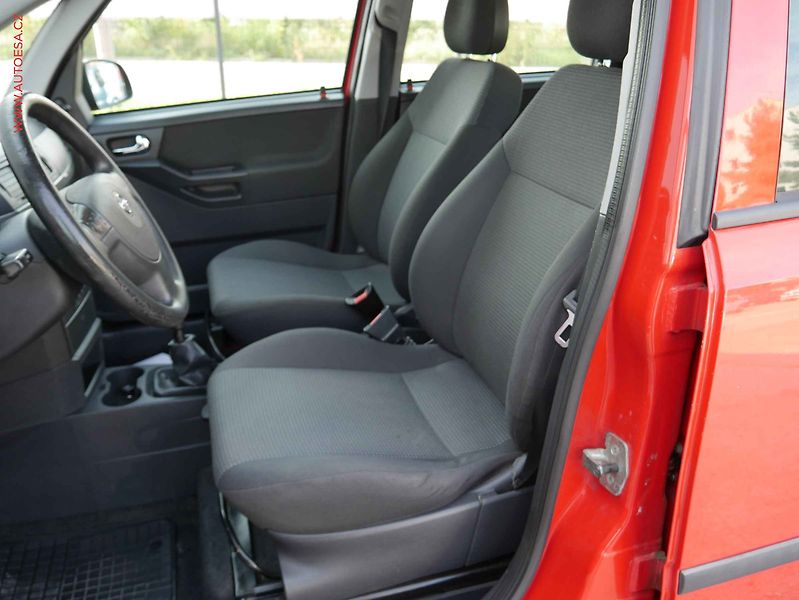 Opel Meriva (2010) 1.4 i, 1.maj, Klima - fotka 9 z 15