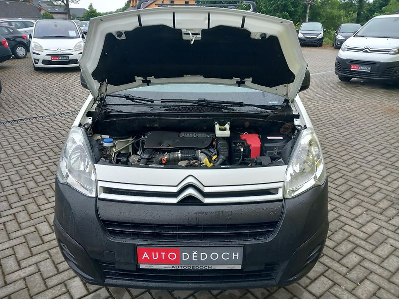 Citroën Berlingo (2015) 1,6HDi 3 MÍSTA POUZE 102t.KM ! - fotka 25 z 32