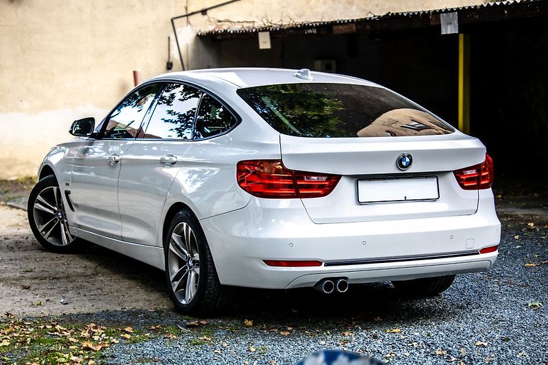 BMW Řada 3 - fotka 6 z 26