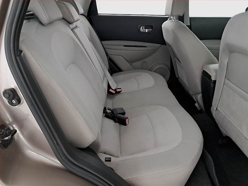 Nissan Qashqai (2010) Acenta 2.0, 4X4, Automat, ČR - fotka 10 z 14