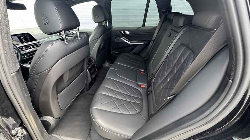 BMW X5 xDrive30d Mpaket ČR DPH - fotka 10 z 15
