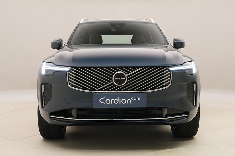 Volvo XC90 (2026) T8 AWD Plug-in CORE 7m - fotka 15 z 64