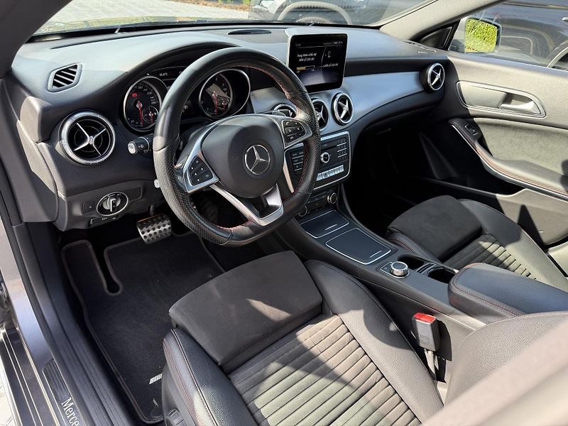 Mercedes-Benz CLA (2018) 180 90 kW / AMG line - fotka 14 z 19