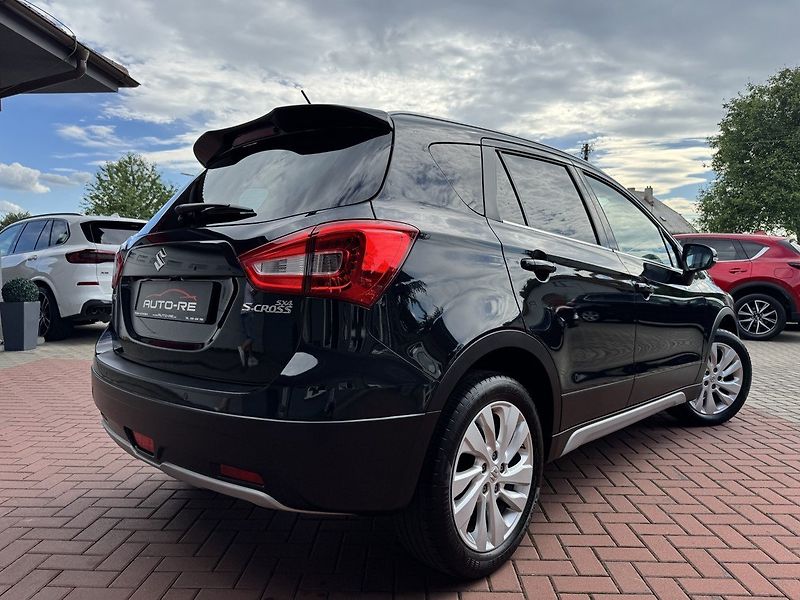 Suzuki SX4 S-Cross (2017) 1.4i BoosterJet LED Kamera - fotka 2 z 49