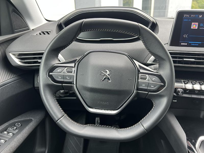 Peugeot 3008 (2022) 1.5 HDI 130 KAMERA ČR NOVÉ - fotka 12 z 18