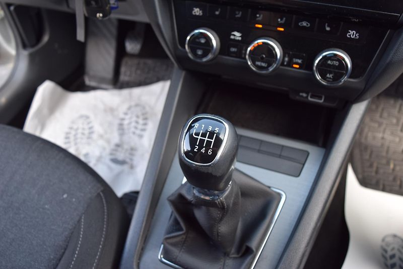 Škoda Octavia (2020) 2.0TDI 110kw SOLEIL FULL LED  - fotka 38 z 47