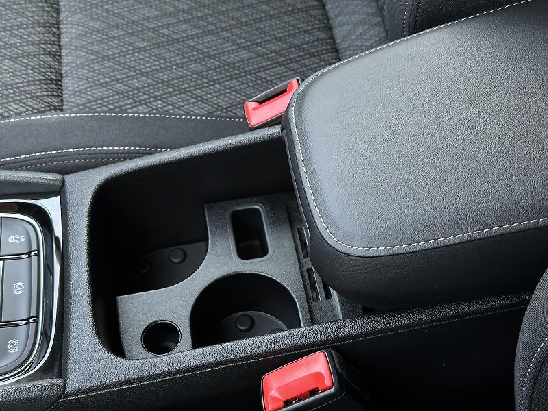 Škoda Karoq 1.5TSi Top & Selection 150PS L - fotka 38 z 46