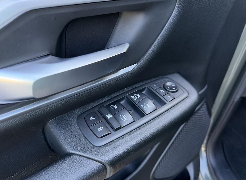 Dodge RAM (2020) + FINESHMACKER + CANYON LAKE + - fotka 16 z 24