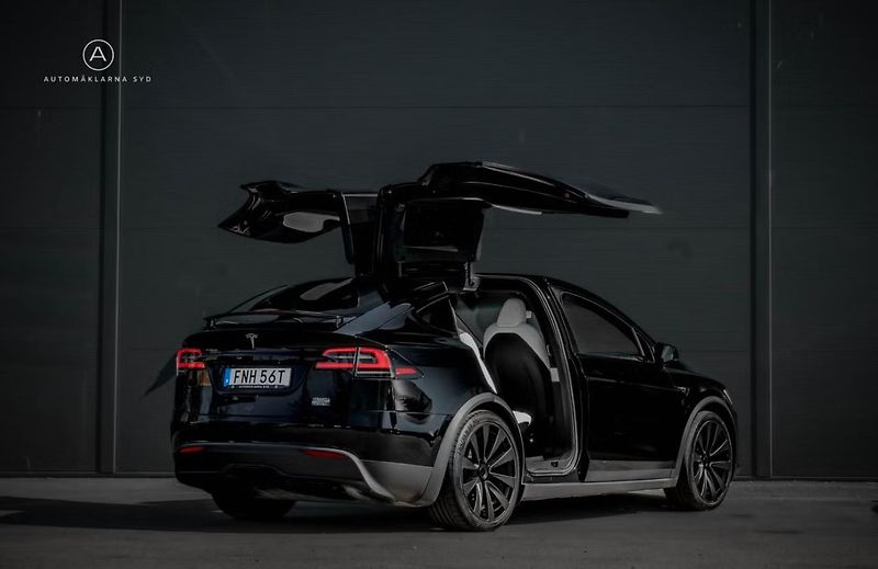 Tesla Model X Plaid 6 míst AWD Tažné Pano. - fotka 18 z 24