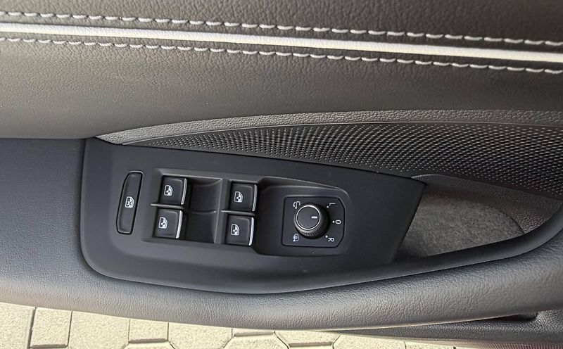 Volkswagen Passat (2026) Elegance DSG mHEV 1,5eTSI - fotka 20 z 25