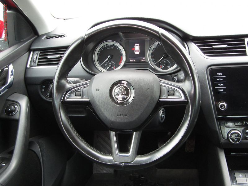 Škoda Octavia (2019) 2.0 TDi, 1.maj,ČR, Style, LED - fotka 14 z 21