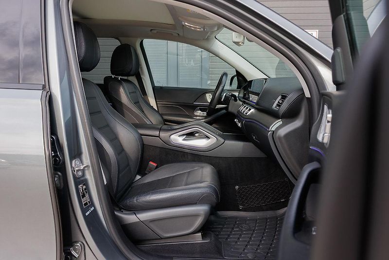 Mercedes-Benz GLS (2019) GLS 400d 4Matic AMG Line - fotka 61 z 63