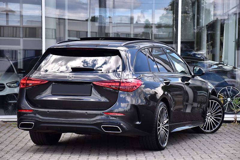 Mercedes-Benz Třídy C 300e AMG Pano HuD 360 Burm DIG - fotka 6 z 27
