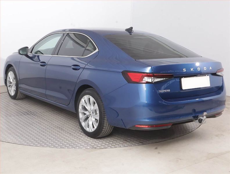 Škoda Superb (2024) Selection 1.5 TSI - fotka 4 z 17